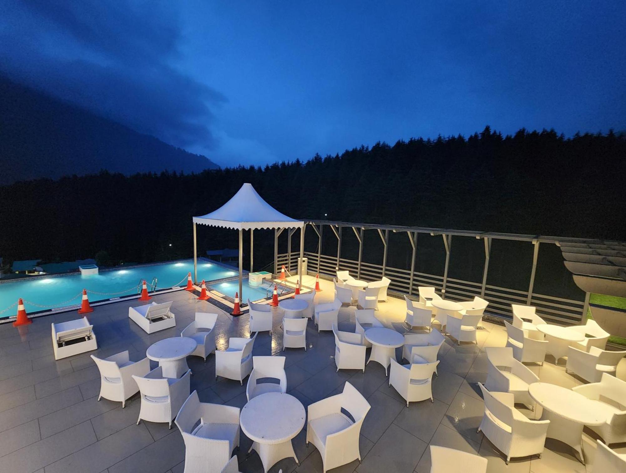 The Orchard Greens Resort - A Centrally Heated Property Манали Экстерьер фото
