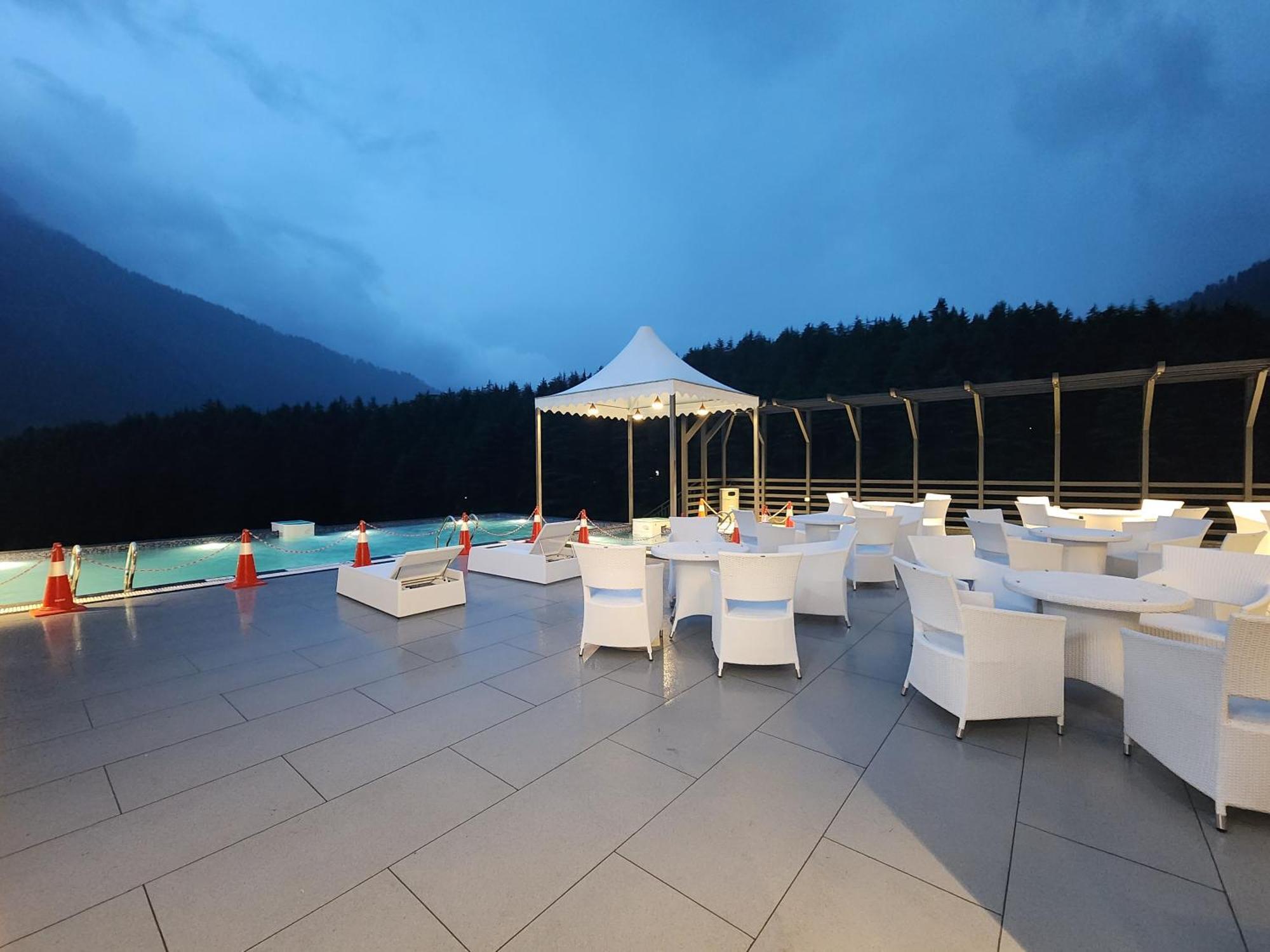 The Orchard Greens Resort - A Centrally Heated Property Манали Экстерьер фото